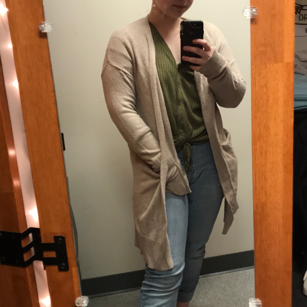 Long beige knit cardigan